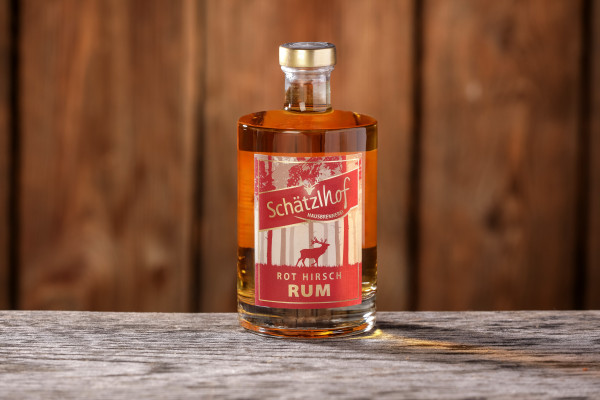 Rot Hirsch Rum 41% Prämiert 2024